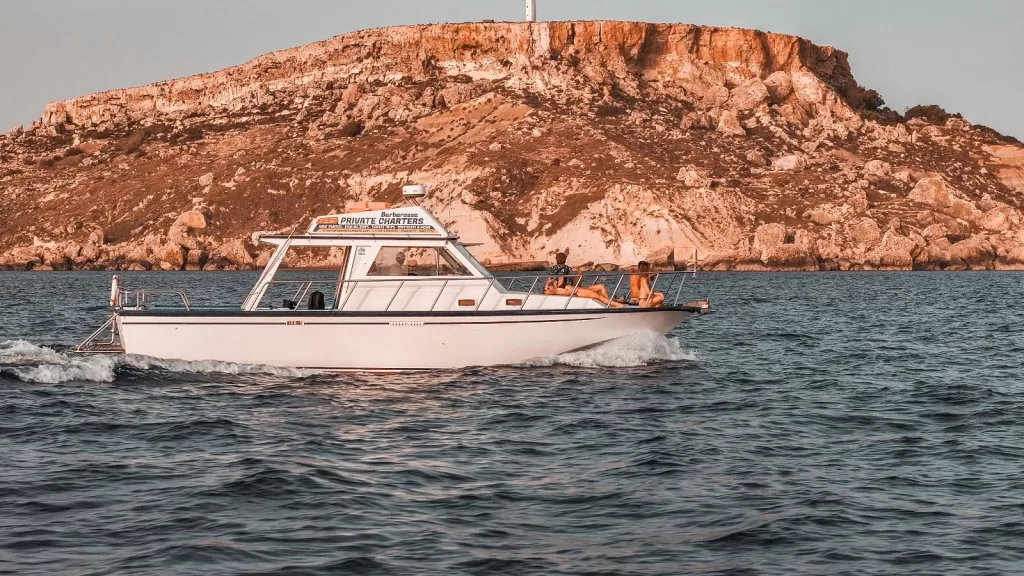 small group shared boat tour comino malta