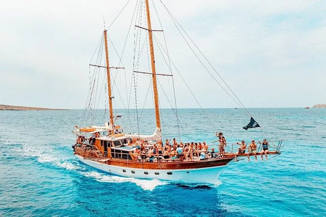 turkish gulet roue comino malta